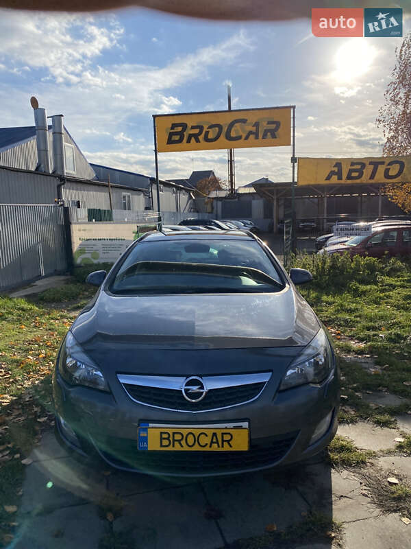 Универсал Opel Astra 2011 в Луцке фото 2 Универсал Opel Astra 2011 в Луцке