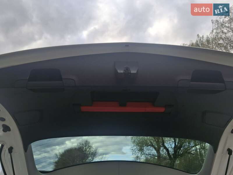 Универсал Opel Astra 2012 в Дрогобыче