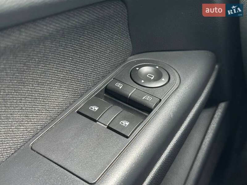 Універсал Opel Astra 2009 в Києві