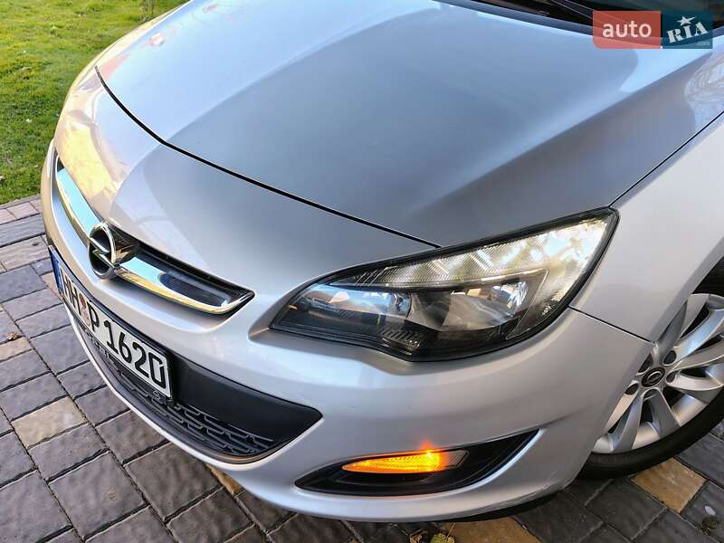 Универсал Opel Astra 2014 в Бориславе фото 12 Универсал Opel Astra 2014 в Бориславе
