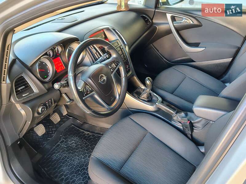 Универсал Opel Astra 2014 в Бориславе фото 56 Универсал Opel Astra 2014 в Бориславе