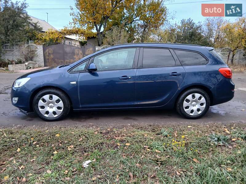 Универсал Opel Astra 2012 в Павлограде фото 7 Универсал Opel Astra 2012 в Павлограде