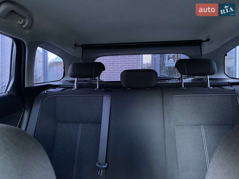 Універсал Opel Astra 2012 в Жовкві