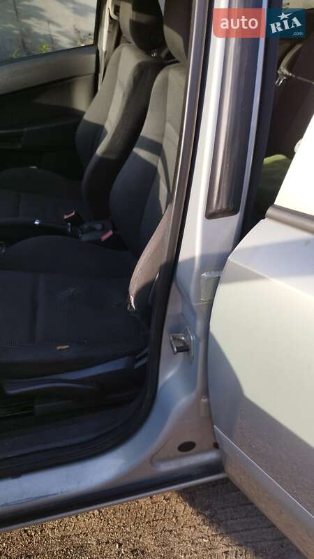 Хэтчбек Opel Astra 2006 в Киеве