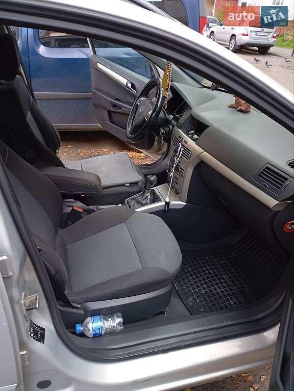 Универсал Opel Astra 2007 в Львове