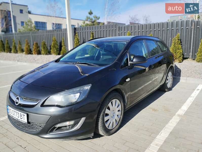 Opel Astra 2013 Opel Astra 2013