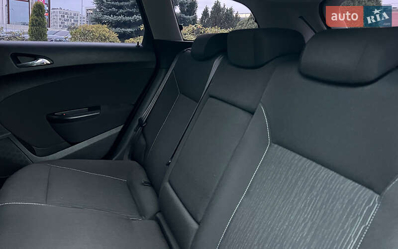 Универсал Opel Astra 2013 в Львове фото 21 Универсал Opel Astra 2013 в Львове