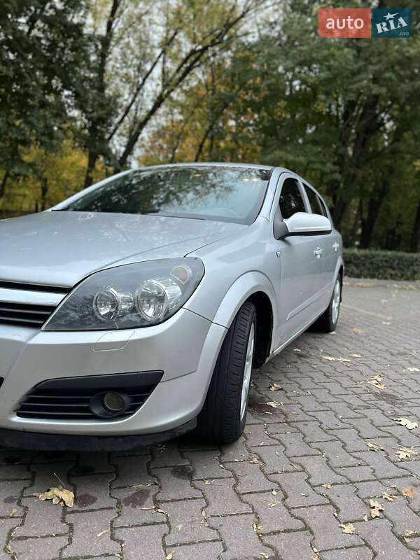 Хэтчбек Opel Astra 2006 в Миргороде фото 2 Хэтчбек Opel Astra 2006 в Миргороде