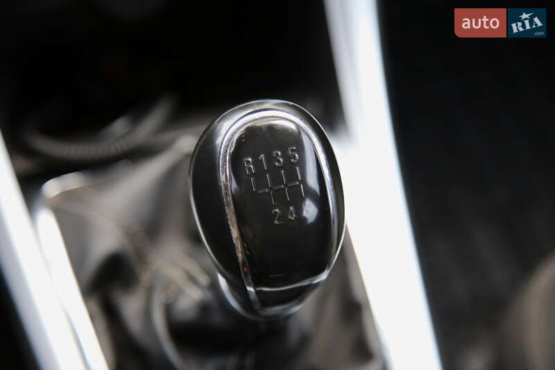 Універсал Opel Astra 2011 в Харкові