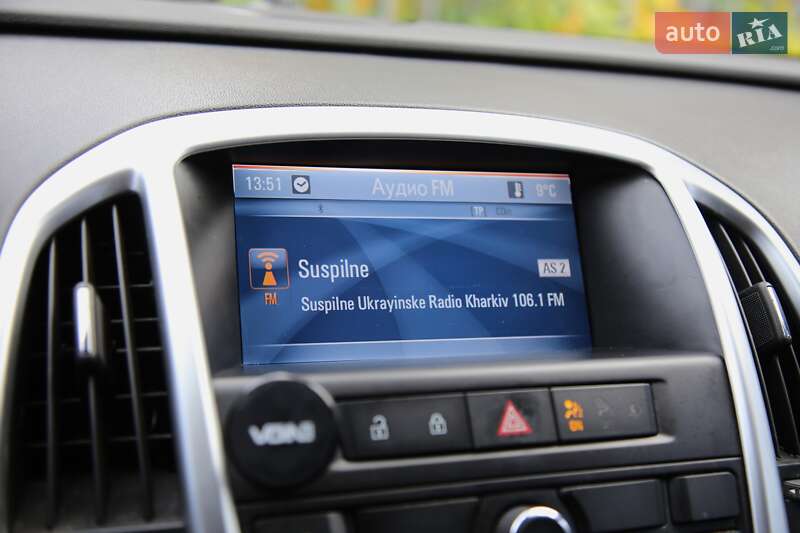 Універсал Opel Astra 2011 в Харкові