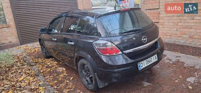 Хэтчбек Opel Astra 2010 в Кропивницком