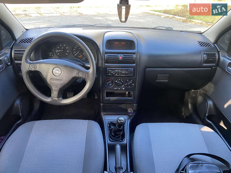 Седан Opel Astra 2008 в Новом Буге фото 9 Седан Opel Astra 2008 в Новом Буге