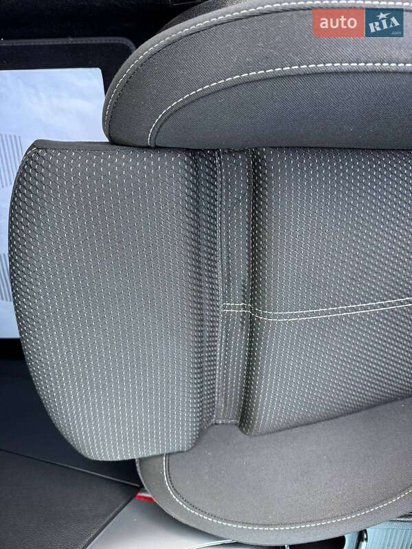 Универсал Opel Astra 2015 в Дрогобыче фото 121 Универсал Opel Astra 2015 в Дрогобыче