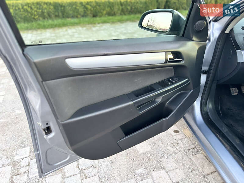 Универсал Opel Astra 2005 в Золочеве фото 39 Универсал Opel Astra 2005 в Золочеве