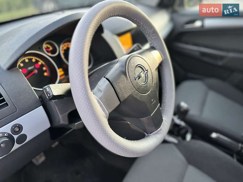 Универсал Opel Astra 2005 в Золочеве фото 47 Универсал Opel Astra 2005 в Золочеве