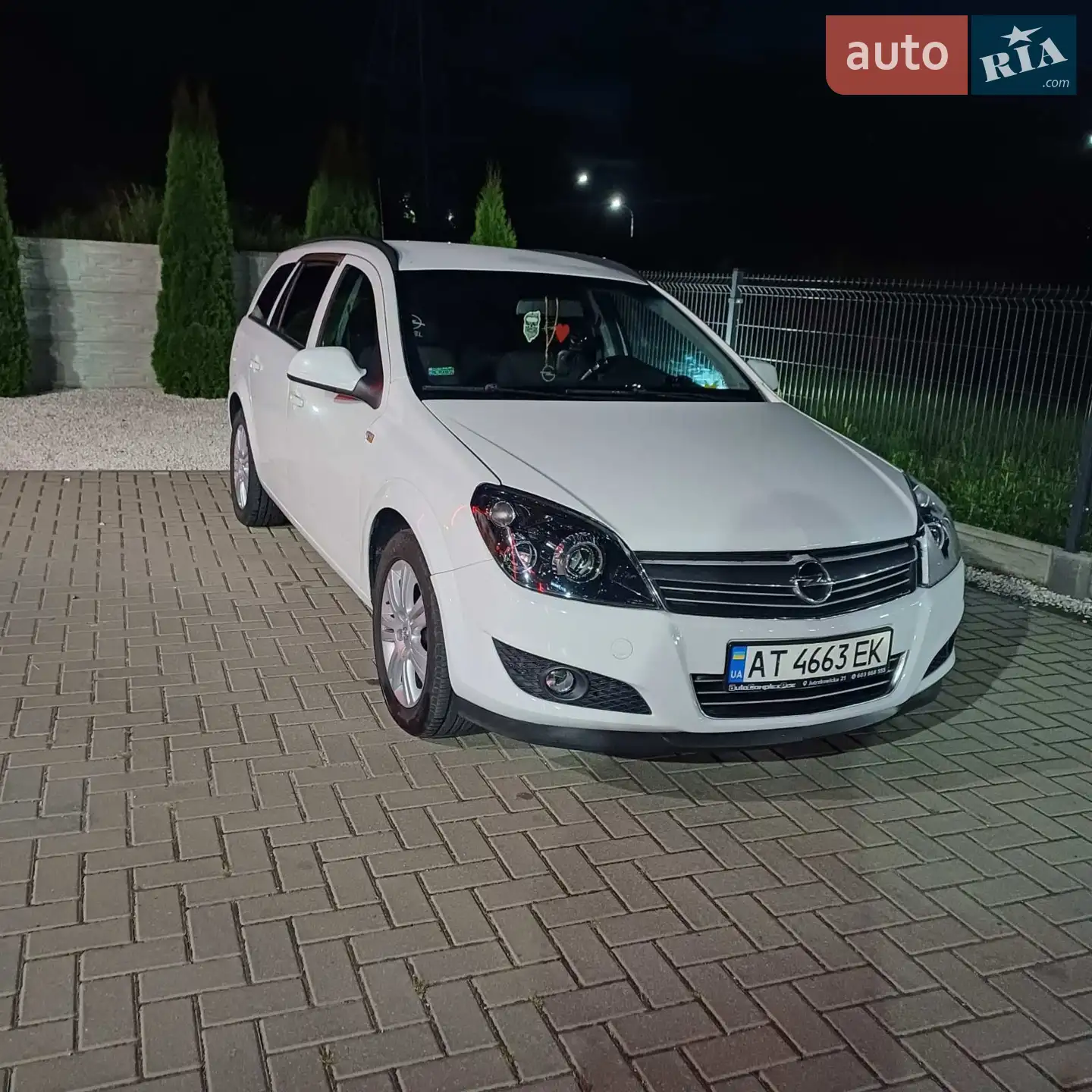 2010 Opel Astra - мініатюра 4