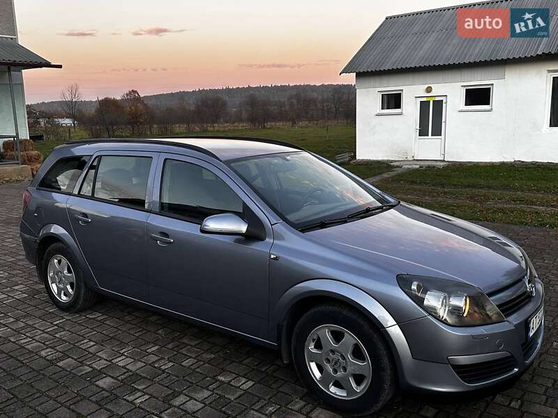 Универсал Opel Astra 2004 в Коломые