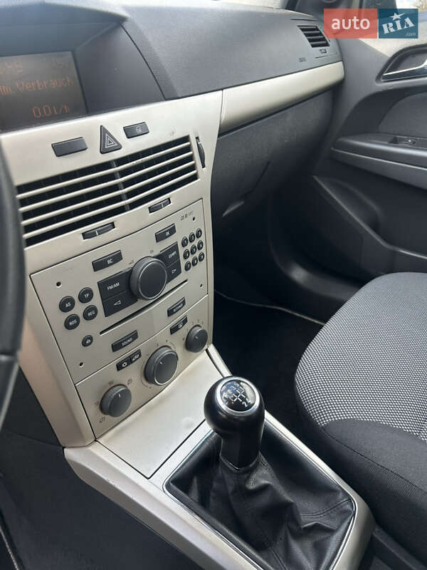 Хэтчбек Opel Astra 2009 в Белой Церкви