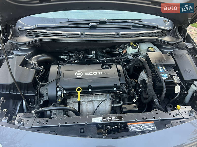 Хэтчбек Opel Astra 2011 в Хороле фото 113 Хэтчбек Opel Astra 2011 в Хороле