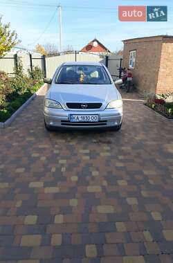 Седан Opel Astra 2005 в Киеве