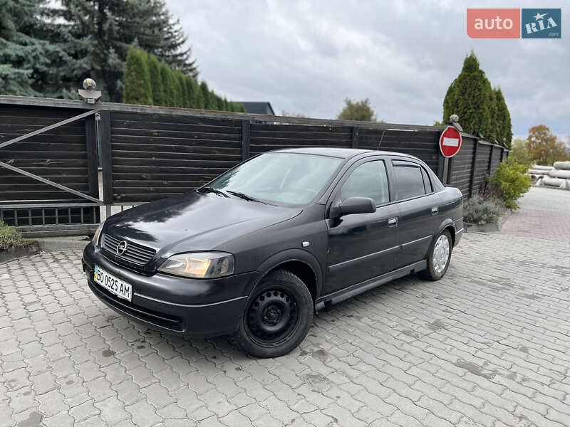 Седан Opel Astra 2008 в Тернополе