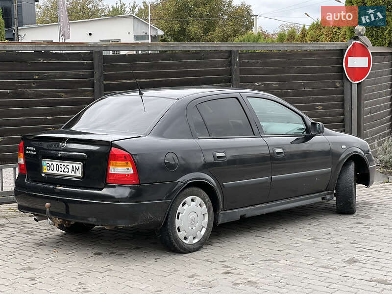 Седан Opel Astra 2008 в Тернополе