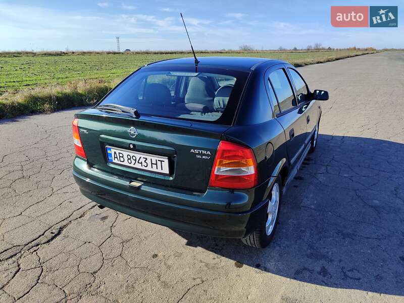 Хэтчбек Opel Astra 1999 в Баре