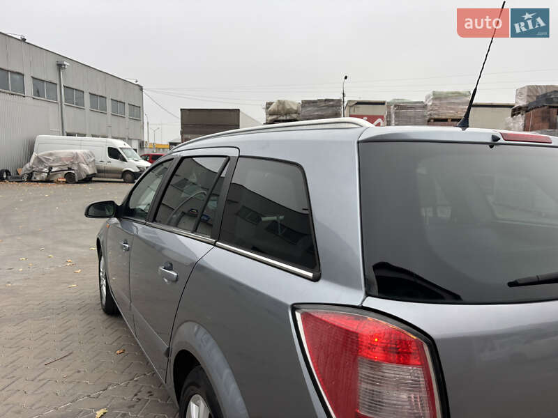 Универсал Opel Astra 2008 в Виннице