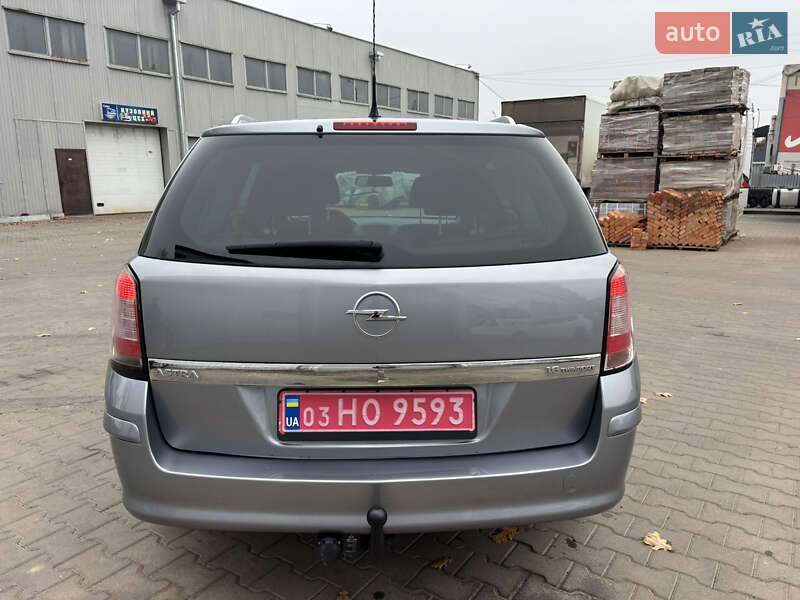 Универсал Opel Astra 2008 в Виннице