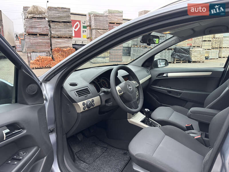 Универсал Opel Astra 2008 в Виннице