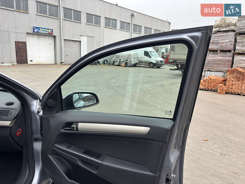 Универсал Opel Astra 2008 в Виннице