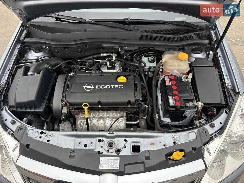 Универсал Opel Astra 2008 в Виннице