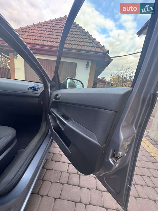 Хетчбек Opel Astra 2009 в Городку