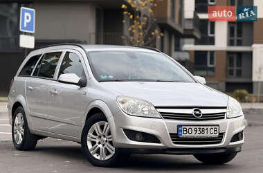 Універсал Opel Astra 2008 в Тернополі