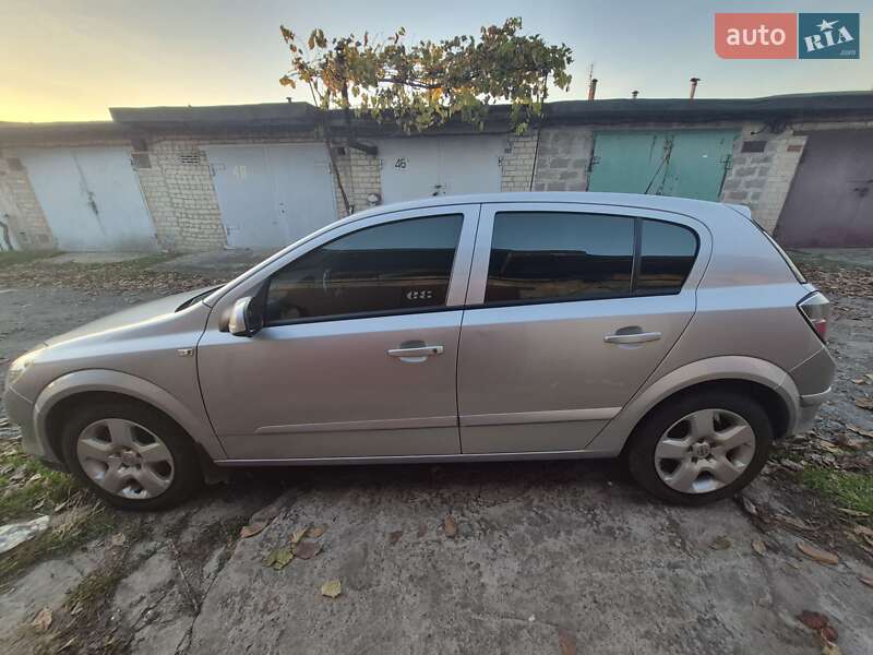 Хэтчбек Opel Astra 2008 в Кривом Роге фото 5 Хэтчбек Opel Astra 2008 в Кривом Роге