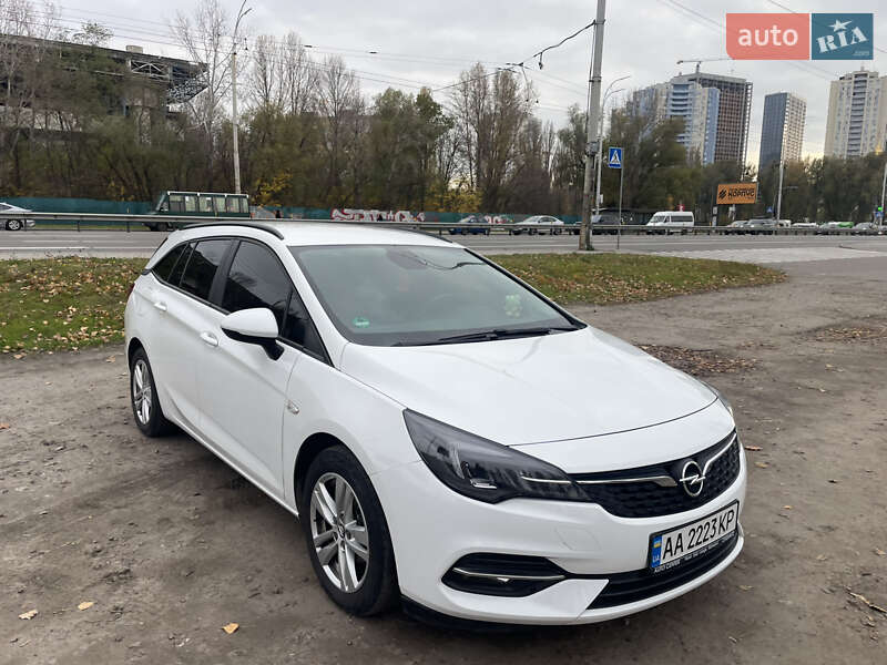 Opel Astra 2020