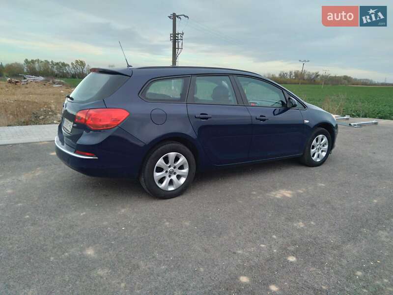 Универсал Opel Astra 2015 в Осии фото 12 Универсал Opel Astra 2015 в Осии