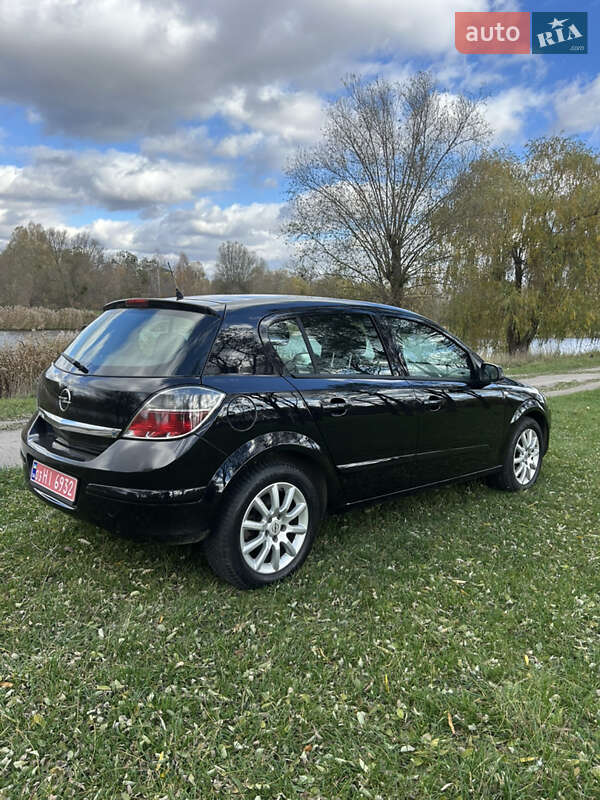 Хэтчбек Opel Astra 2009 в Белой Церкви