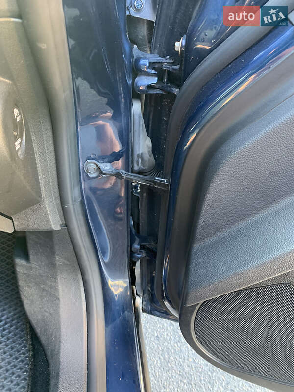 Універсал Opel Astra 2011 в Києві