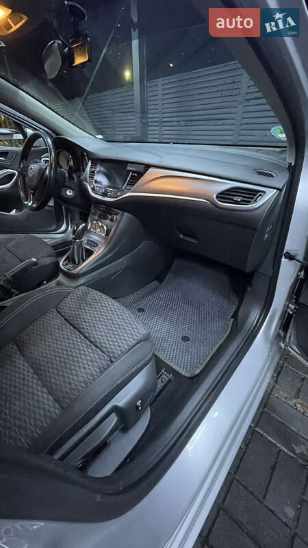 Універсал Opel Astra 2017 в Черкасах