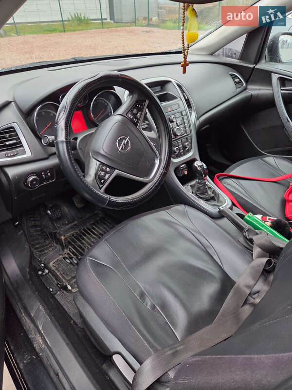 Універсал Opel Astra 2013 в Буштино фото 6 Універсал Opel Astra 2013 в Буштино