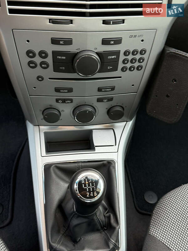 Универсал Opel Astra 2009 в Шепетовке фото 13 Универсал Opel Astra 2009 в Шепетовке