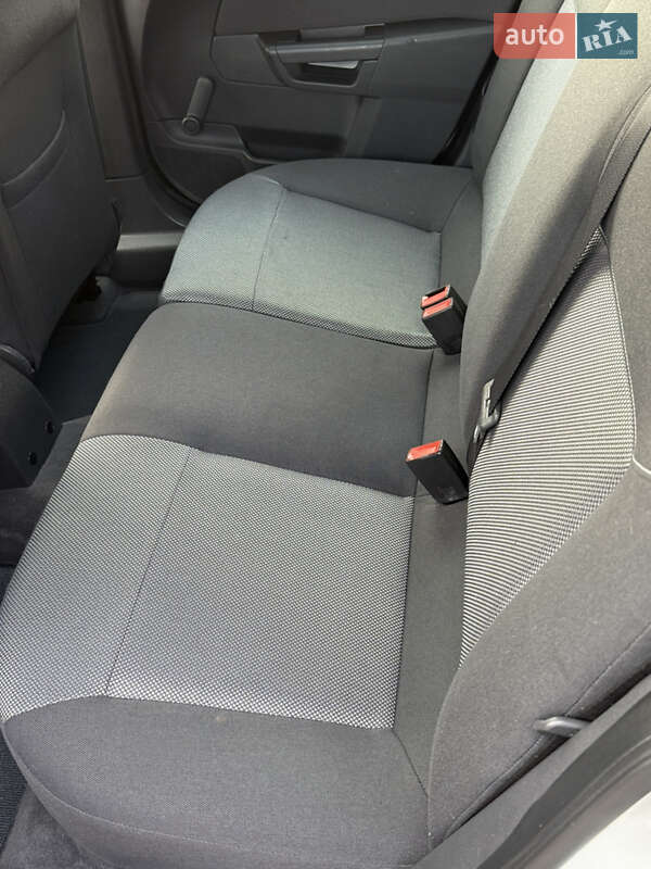 Универсал Opel Astra 2009 в Шепетовке фото 17 Универсал Opel Astra 2009 в Шепетовке