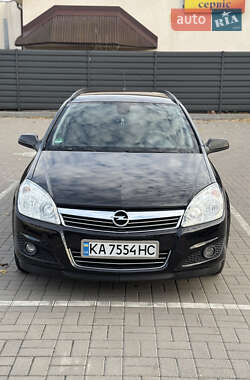 Универсал Opel Astra 2009 в Черкассах