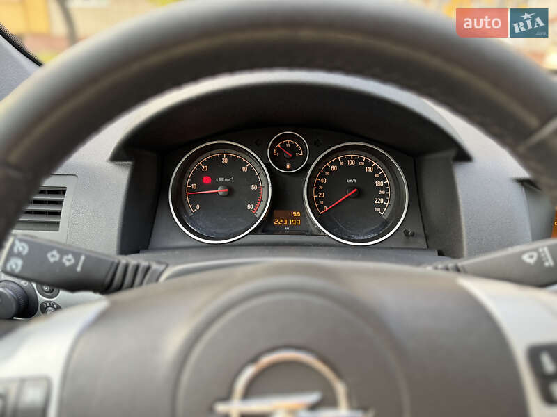 Універсал Opel Astra 2009 в Черкасах фото 9 Універсал Opel Astra 2009 в Черкасах