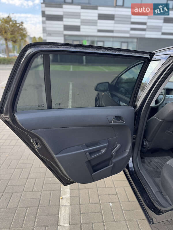 Універсал Opel Astra 2009 в Черкасах фото 13 Універсал Opel Astra 2009 в Черкасах