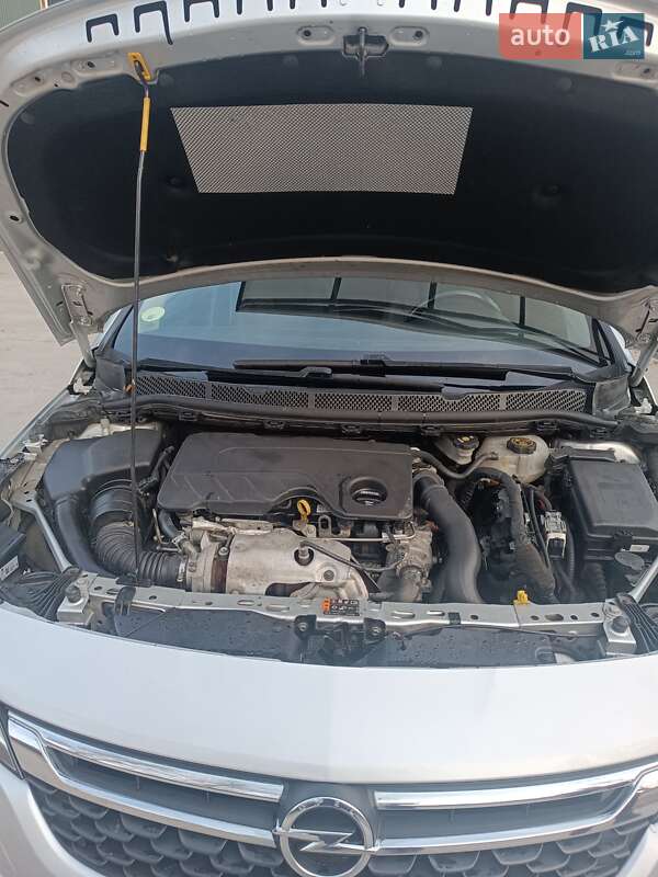 Универсал Opel Astra 2018 в Славуте