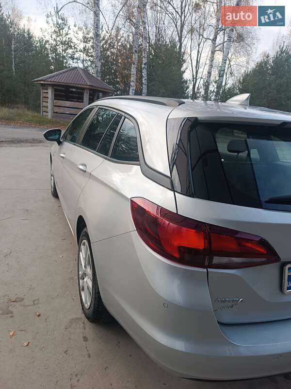 Универсал Opel Astra 2018 в Славуте