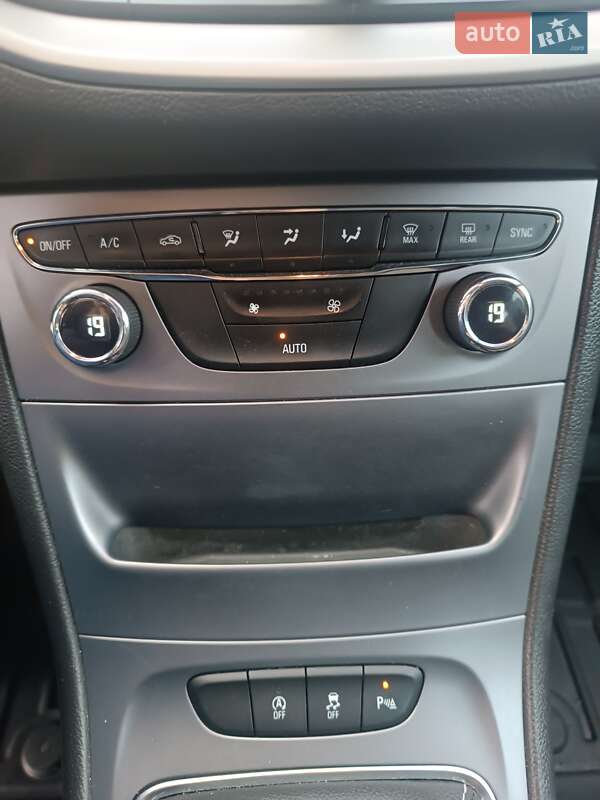 Универсал Opel Astra 2018 в Славуте