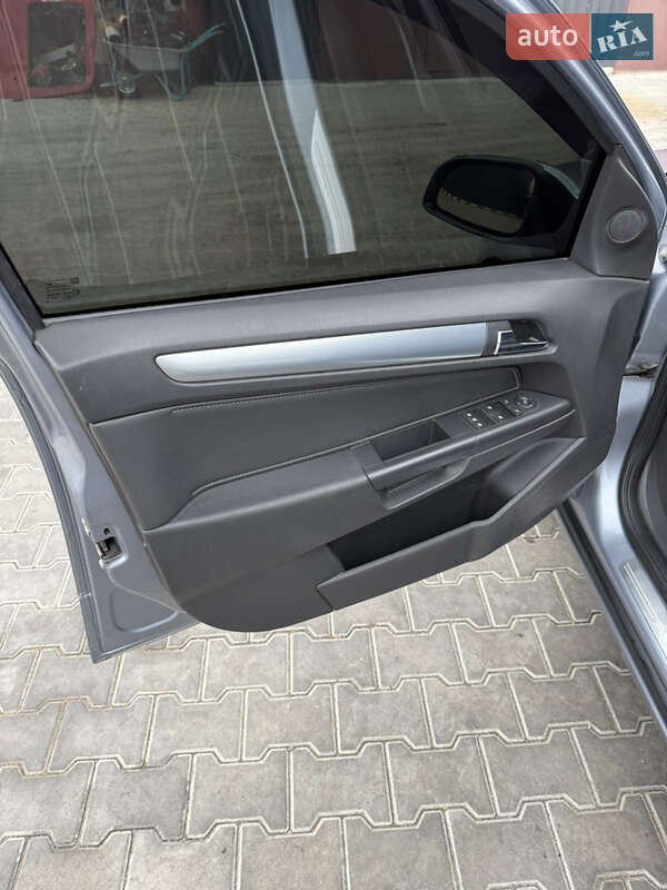 Универсал Opel Astra 2008 в Одессе